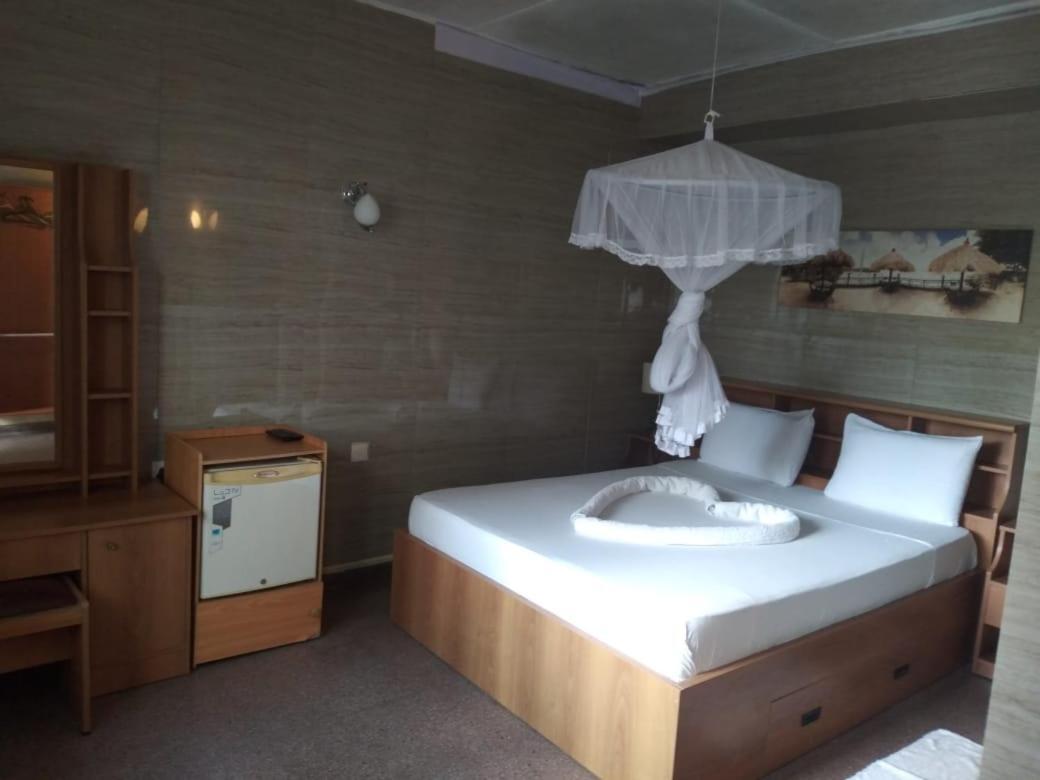 Milano Tourist Rest Hotel Anuradhapura Exterior photo