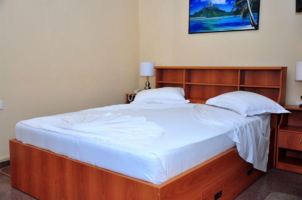 Milano Tourist Rest Hotel Anuradhapura Exterior photo