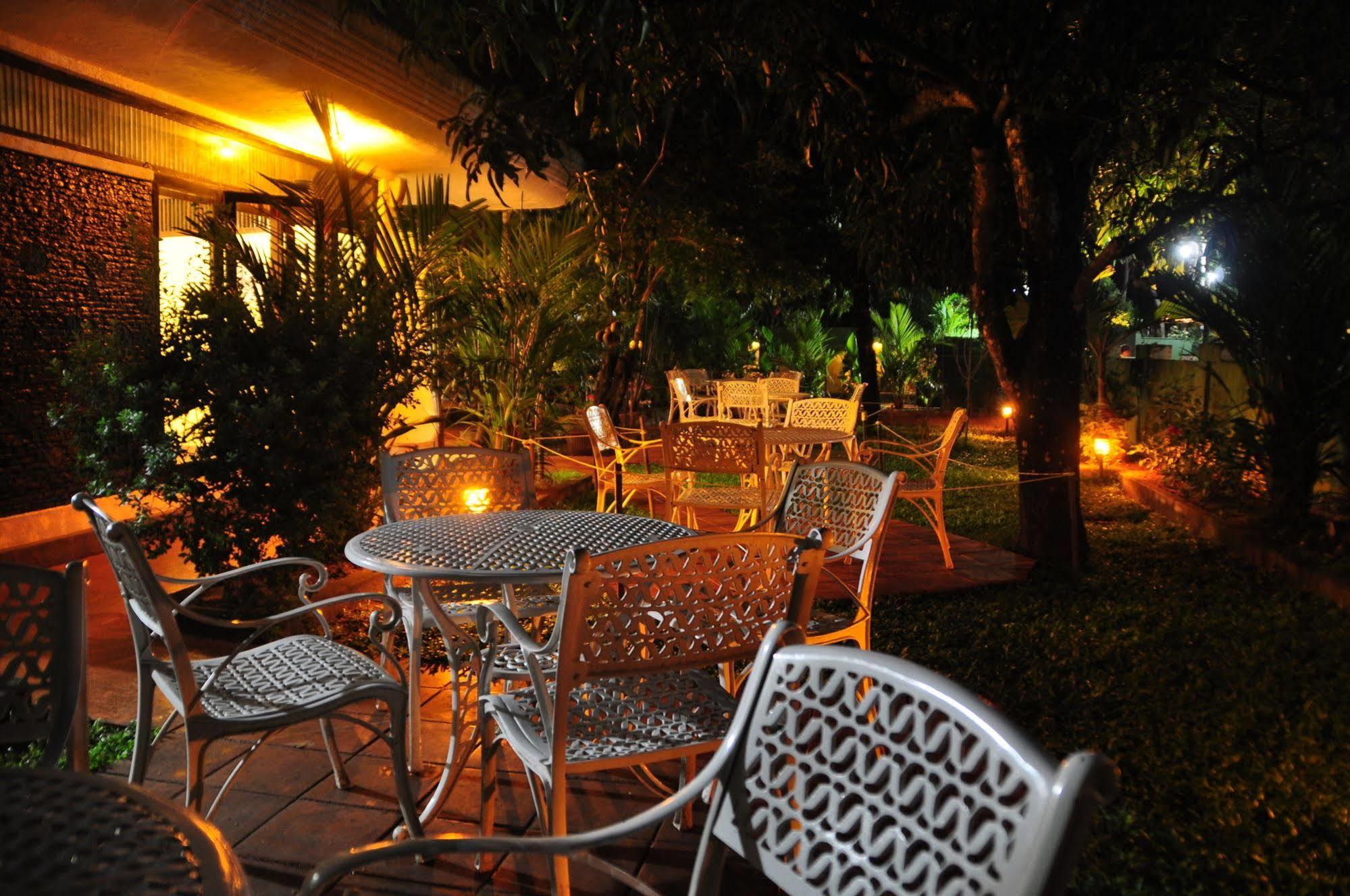 Milano Tourist Rest Hotel Anuradhapura Exterior photo