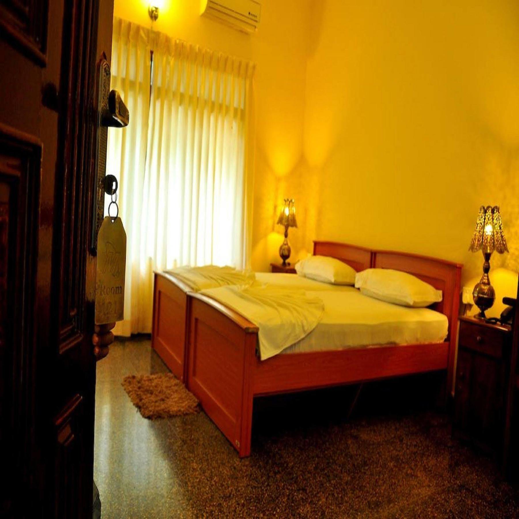 Milano Tourist Rest Hotel Anuradhapura Exterior photo